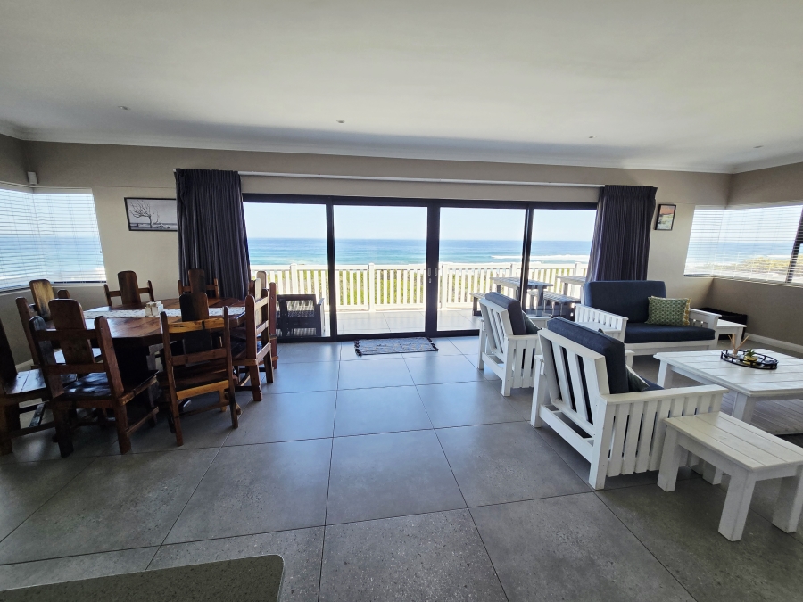 4 Bedroom Property for Sale in Kleinkrantz Western Cape